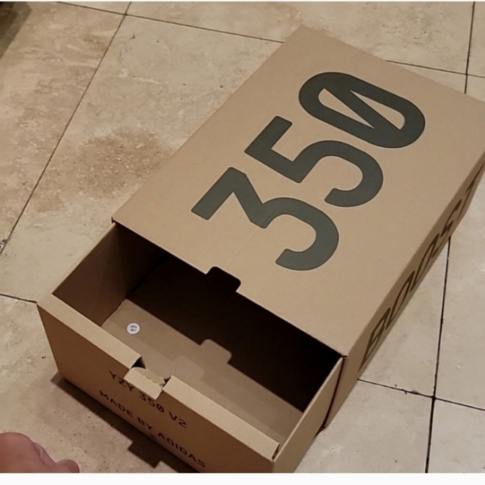 Yeezy empty box